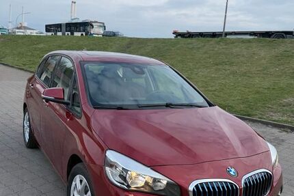 BMW 225 64.245 km 15.400 &euro; Hamburg 20539