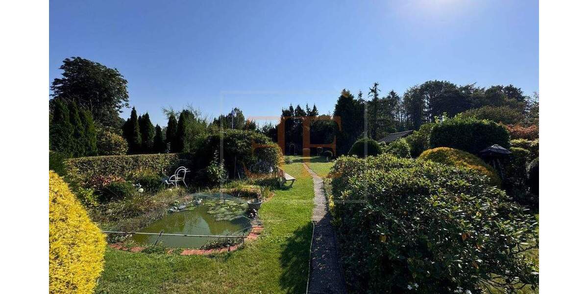 Grundstück mit Perspektive: Platz für zwei Traumhäuser in gewachsener Lage von Halstenbek - Grundstück Halstenbek | Angebot:25806290