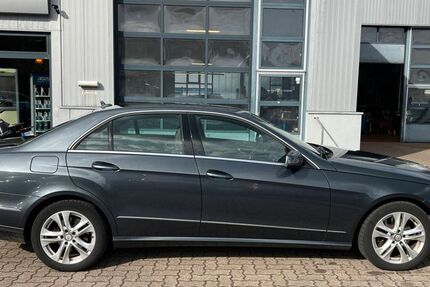 Mercedes-Benz E 300 212.000 km 10.490 &euro; Henstedt-Ulzburg 24558