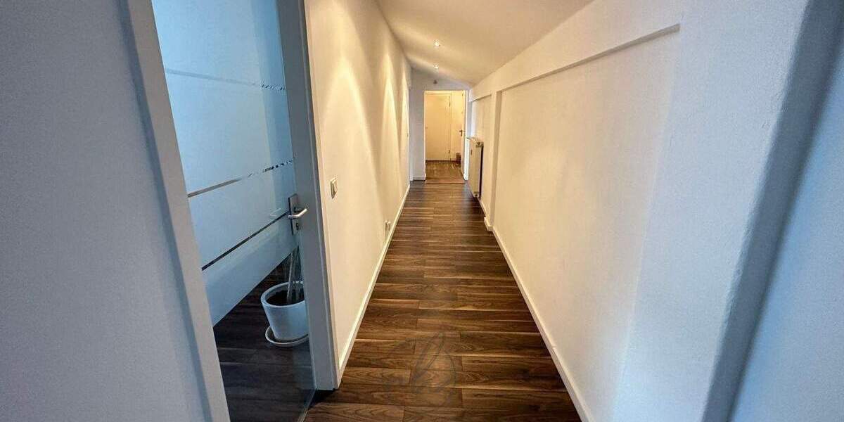 Gewerbeobjekt Hamburg Wandsbek - 4 Zimmer, 145 m&sup2;, 1.450&euro; | Angebot:25910360