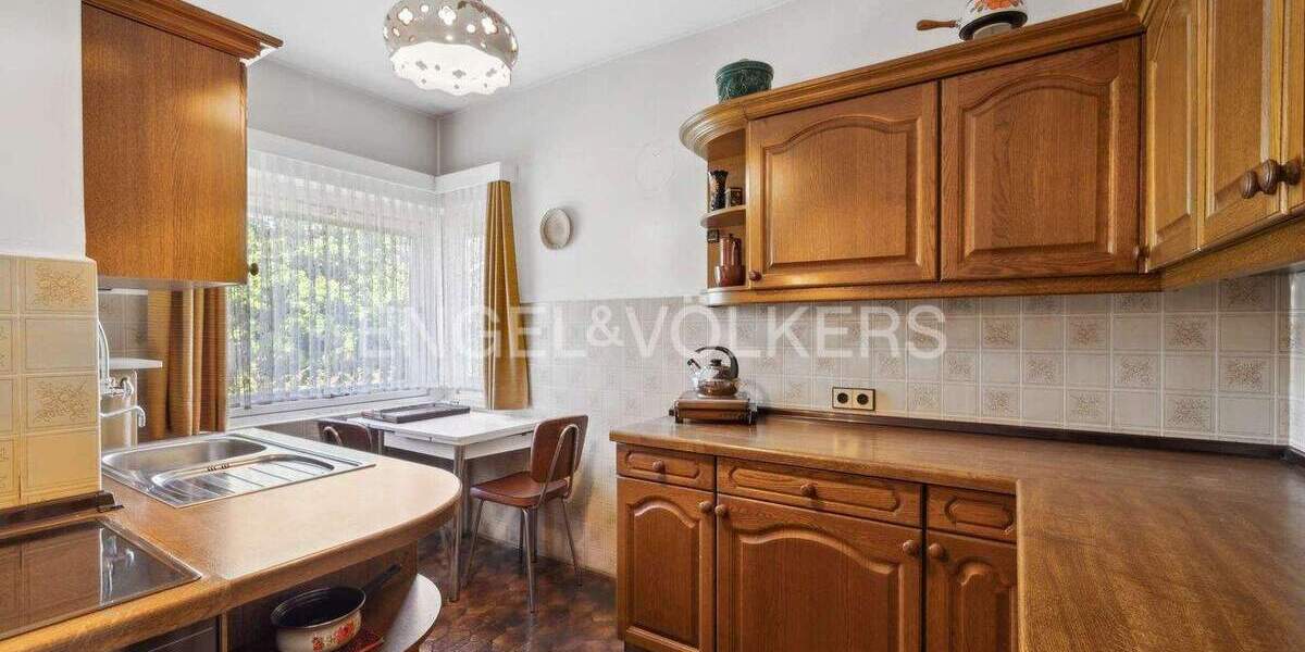 Einfamilienhaus Norderstedt Garstedt - 8 Zimmer, 180 m&sup2;, 599.000&euro; | Angebot:25701582