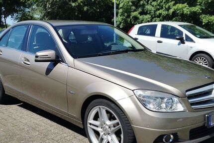 Mercedes-Benz C 250 202.348 km 6.900 &euro; Hamburg 22049