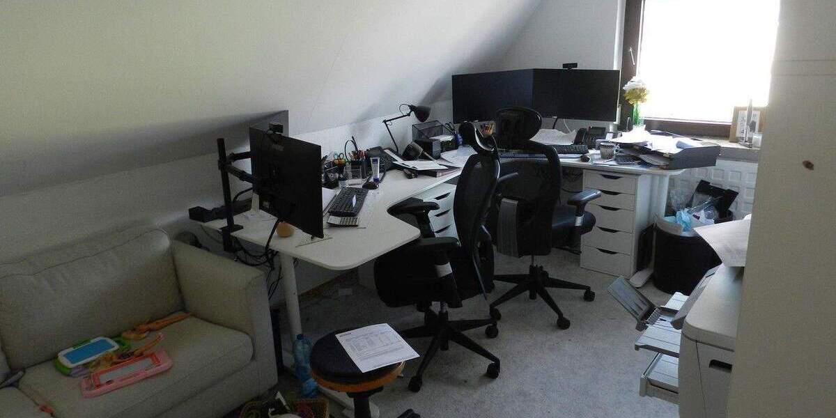 Einfamilienhaus Elmshorn Klostersande - 9 Zimmer, 200 m&sup2;, 595.000&euro; | Angebot:25659190