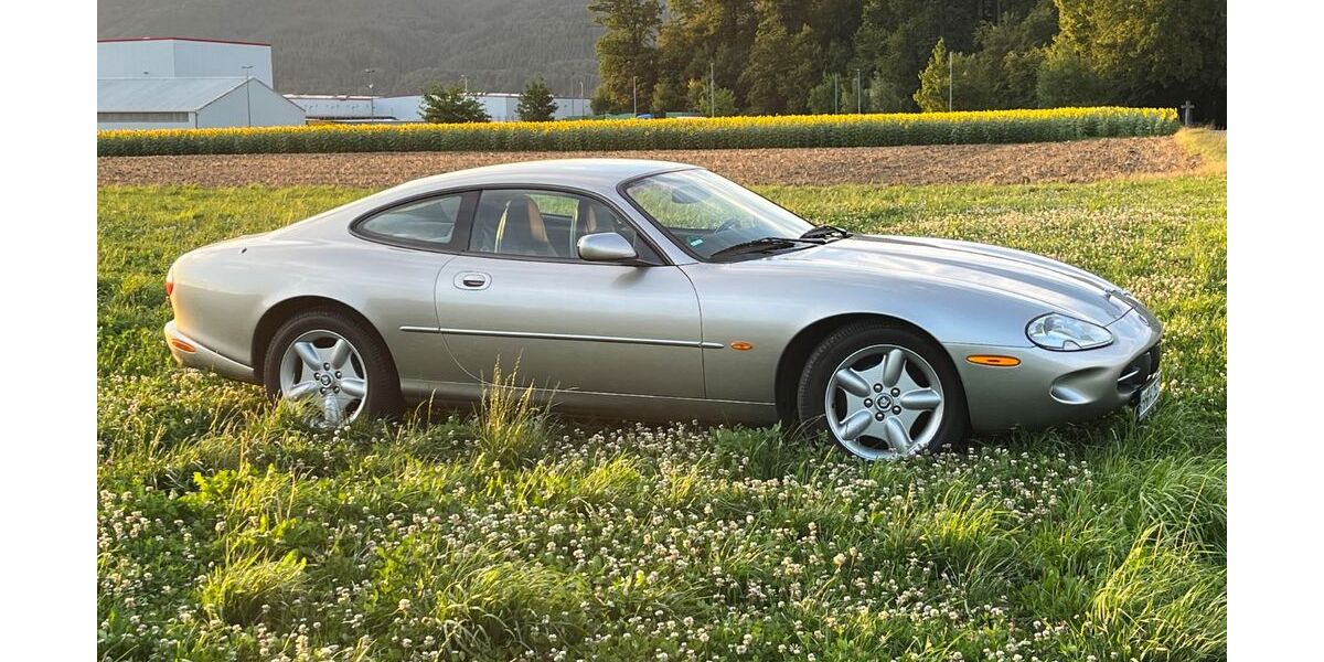 Jaguar XK8 104.834 km 18.950 &euro; Hamburg 20144