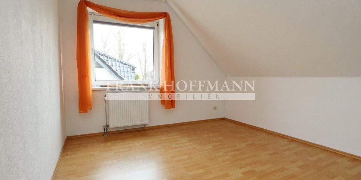 Mehrfamilienhaus, Wohnhaus Hartenholm - 7 Zimmer, 166 m&sup2;, 299.000&euro; | Angebot:25700589