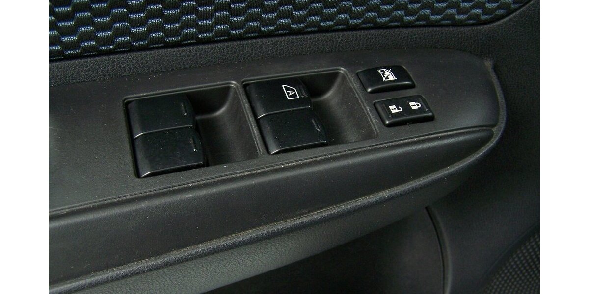 Nissan Note Acenta+1.HAND+KLIMAAUTOMATIK 45.220 km 8.989 &euro; Hamburg 22119