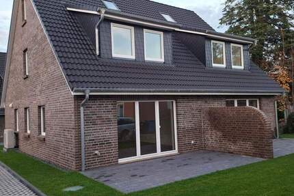 Haus Quickborn - 5 Zimmer, 127 m&sup2;, 2.090&euro; | Angebot:25734072