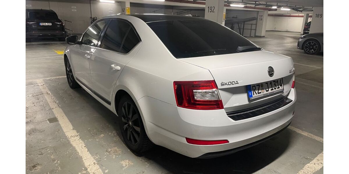 Skoda Octavia 158.000 km 7.500 &euro; Hamburg 21031