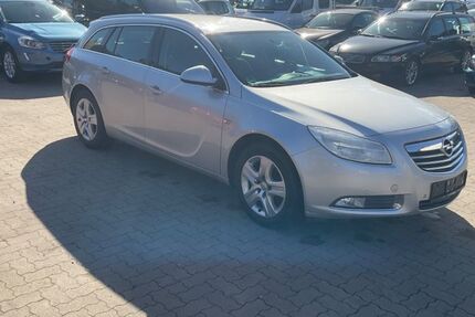 Opel Insignia 182.000 km 3.499 &euro; Hamburg 21107