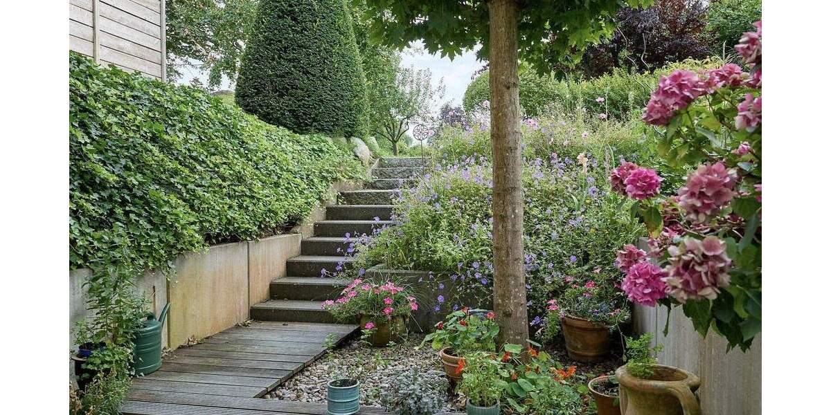 Einfamilienhaus Hoisdorf - 8 Zimmer, 327 m&sup2;, 1.285.000&euro; | Angebot:25708442