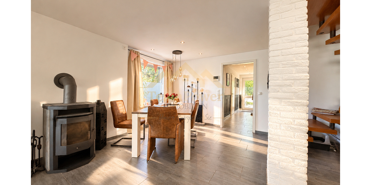 Familientraum - bereits modernisiert - Koffer packen und einziehen! - Reihenendhaus Bad Bramstedt | Angebot:27191568