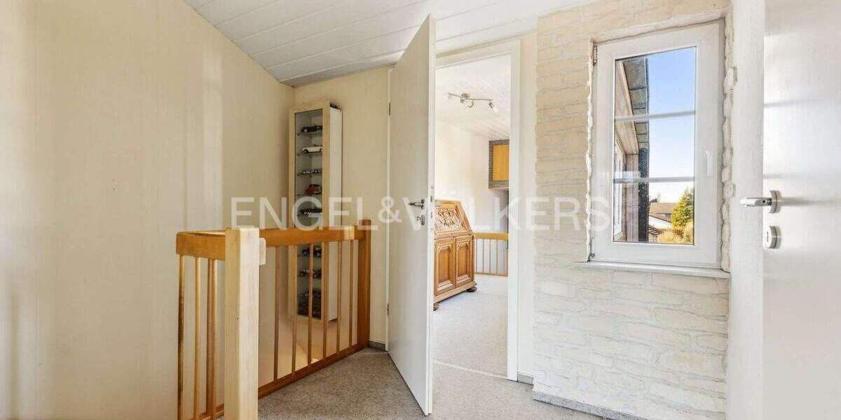 Mehrfamilienhaus, Wohnhaus Ammersbek Siedlung Daheim-Heimgarten - 8 Zimmer, 174 m&sup2;, 498.000&euro; | Angebot:25701558