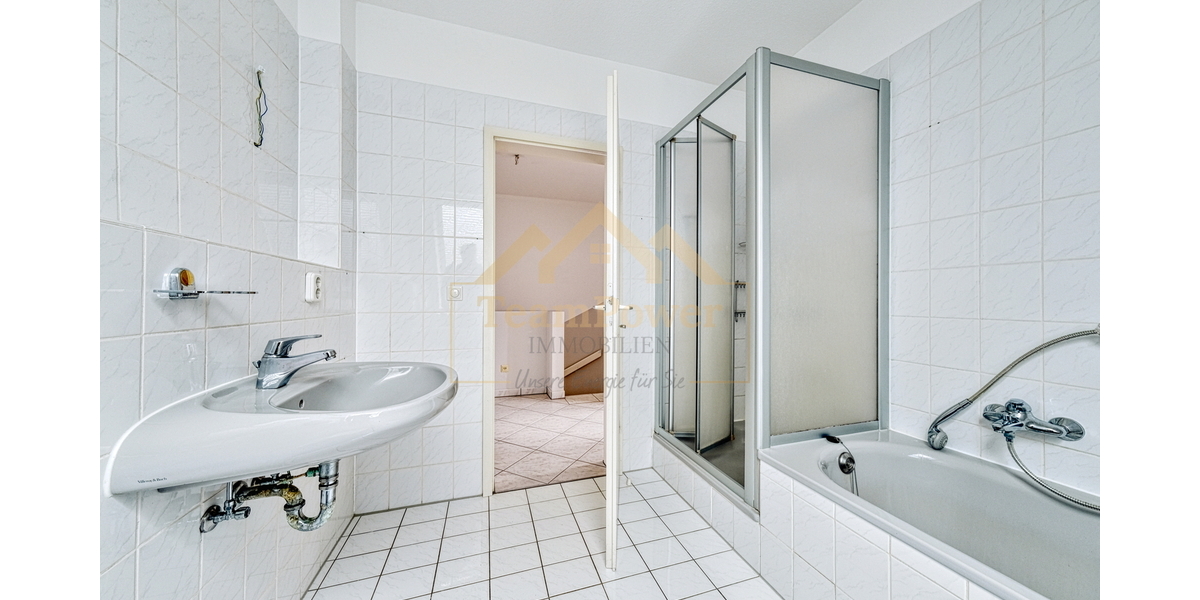 Familienhaus im Hamburger Speckgürtel - Koffer packen und einziehen! - Doppelhaushälfte Henstedt-Ulzburg Ulzburg | Angebot:26086570