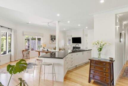 Wohnung Hamburg Alsterdorf - 3 Zimmer, 130 m&sup2;, 2.450.000&euro; | Angebot:25697203