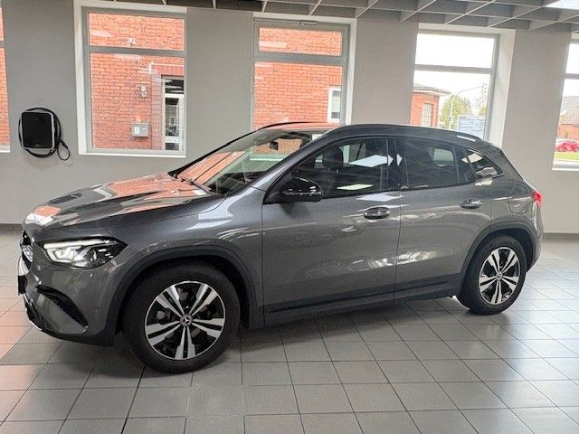 Mercedes-Benz GLA 200 4.909 km 40.900 &euro; Kisdorf 24629