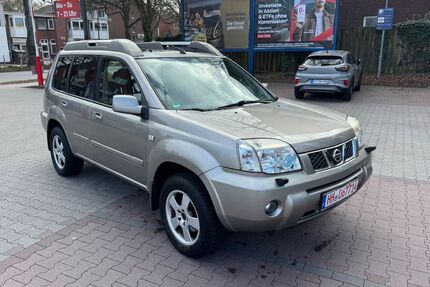 Nissan X-Trail 222.500 km 2.499 &euro; Hamburg 22045