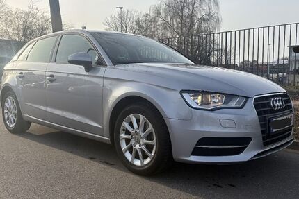 Audi A3 116.500 km 12.190 &euro; Hamburg 22045