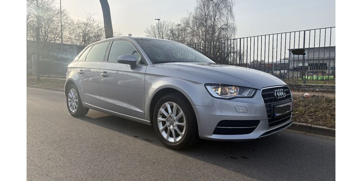 Audi A3 116.500 km 12.190 &euro; Hamburg 22045