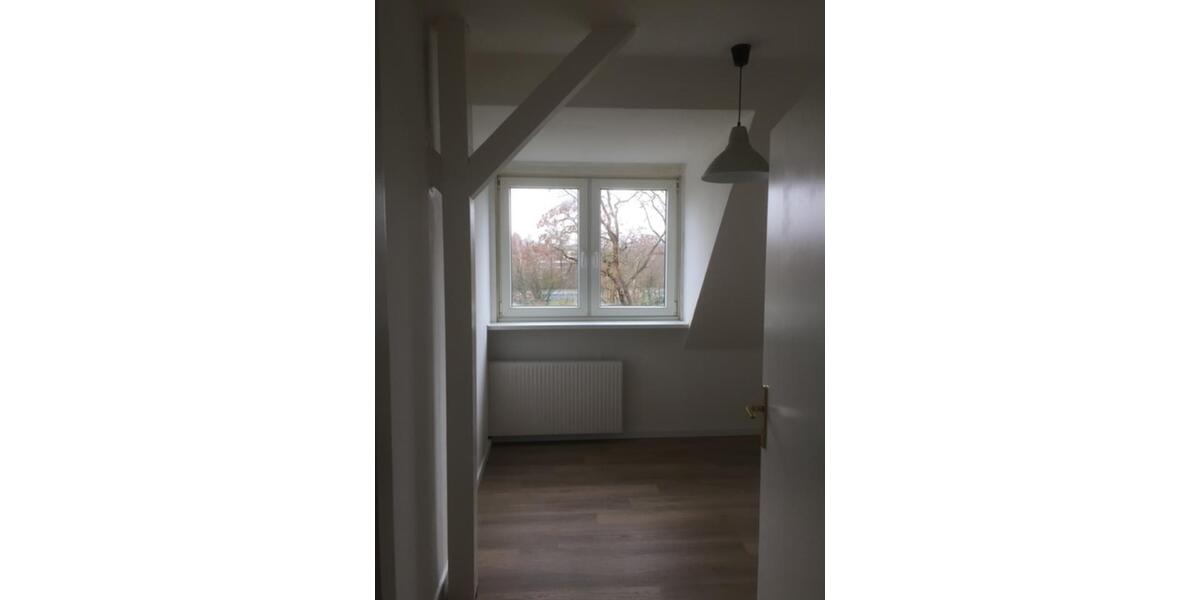 Dachgeschoßwohnung Hamburg Wandsbek - 2 Zimmer, 36 m&sup2;, 545&euro; | Angebot:25922091