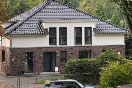 Haus Hamburg Sasel - 4 Zimmer, 140 m&sup2;, 698.470&euro; | Angebot:25743440