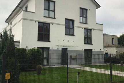 Wohnung Hamburg Bergedorf - 3 Zimmer, 98 m&sup2;, 1.999&euro; | Angebot:25699104