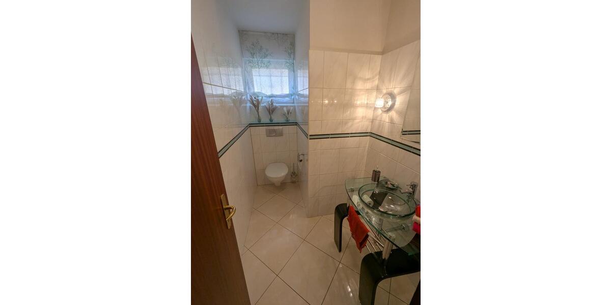 Einfamilienhaus Steinburg - 9 Zimmer, 264 m&sup2;, 650.000&euro; | Angebot:26826348