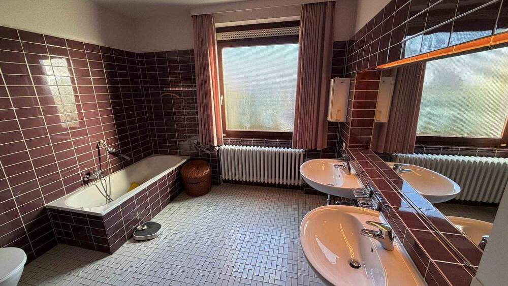 Bungalow Uetersen - 3 Zimmer, 156 m&sup2;, 480.000&euro; | Angebot:25742356