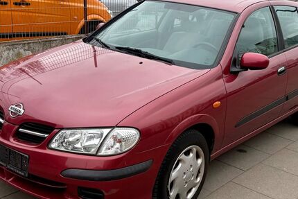Nissan Almera 142.000 km 2.480 &euro; Hamburg 20097
