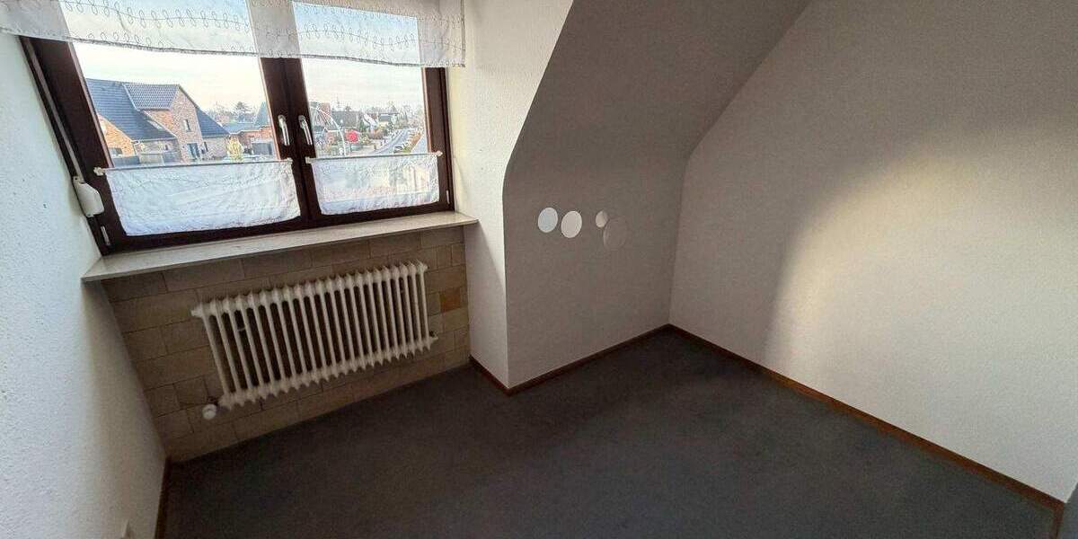 Mehrfamilienhaus, Wohnhaus Heist - 8 Zimmer, 214 m&sup2;, 495.000&euro; | Angebot:25742353