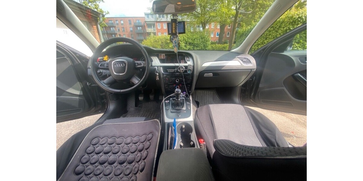 Audi A4 326.433 km 5.500 &euro; Hamburg 20038