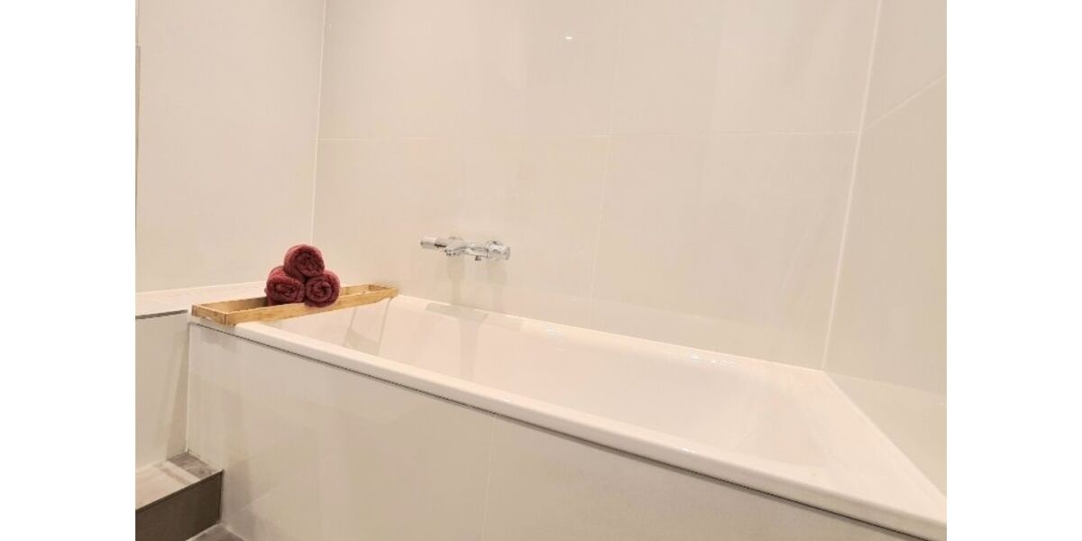 Provisionsfrei* Sonniges modernes Zuhause im Grünen - Reihenmittelhaus Hamburg Altona | Angebot:25956584