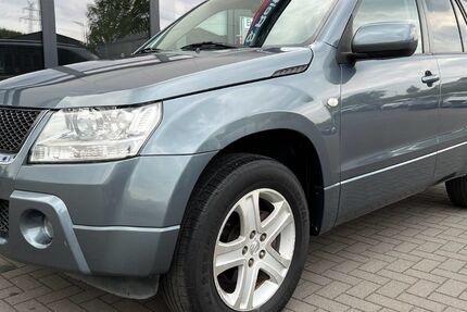 Suzuki Grand Vitara 87.000 km 9.499 &euro; Borstel 23845
