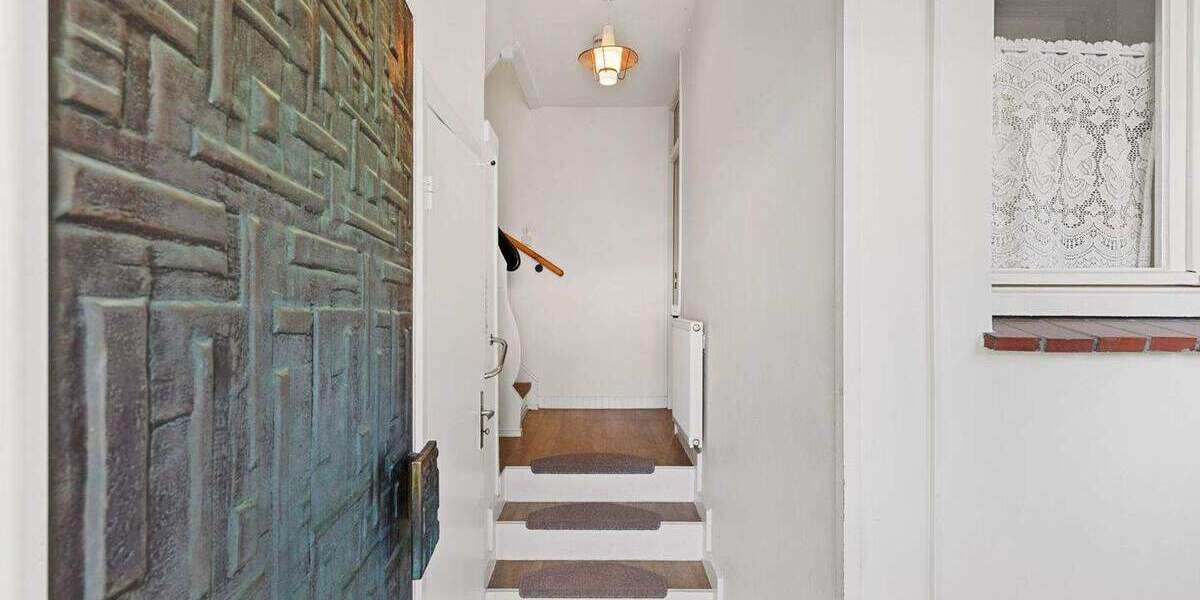 Mehrfamilienhaus, Wohnhaus Hamburg / Rahlstedt Rahlstedt - 6 Zimmer, 152 m&sup2;, 498.000&euro; | Angebot:25731142