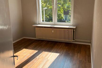 Haus Wedel - 11 Zimmer, 230 m&sup2;, 230.000&euro; | Angebot:25907450