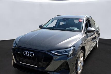 Audi e-tron 30.075 km 37.990 &euro; Hamburg 22047