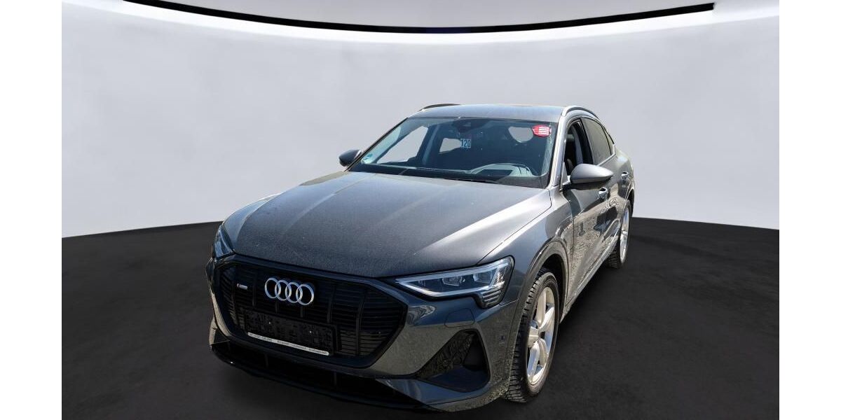 Audi e-tron 30.075 km 37.990 &euro; Hamburg 22047