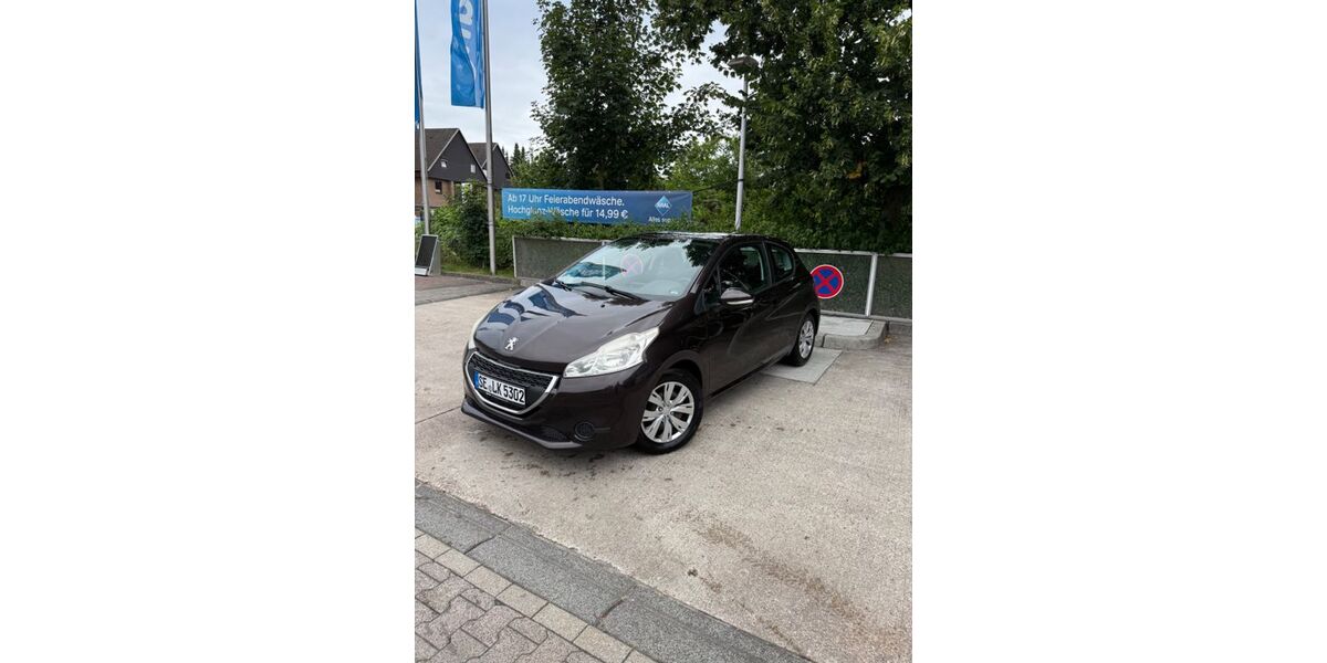 Peugeot 208 153.000 km 3.550 &euro; Norderstedt 22844