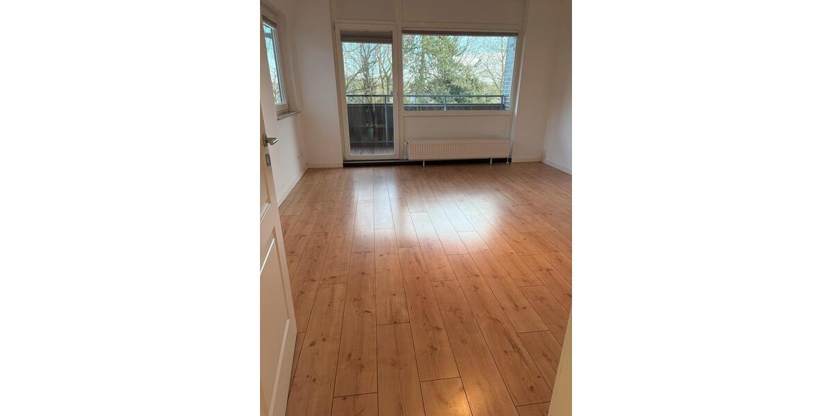 Etagenwohnung Klein Nordende - 3 Zimmer, 105 m&sup2;, 1.190&euro; | Angebot:25341018
