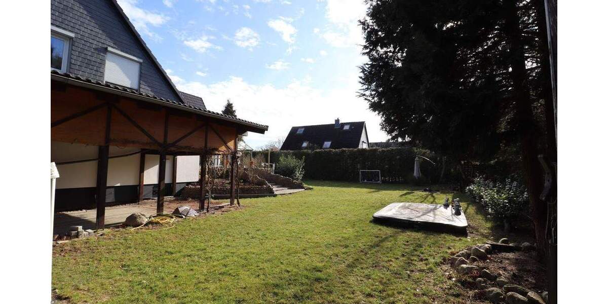 Einfamilienhaus Groß Niendorf - 7 Zimmer, 215 m&sup2;, 695.000&euro; | Angebot:25769322