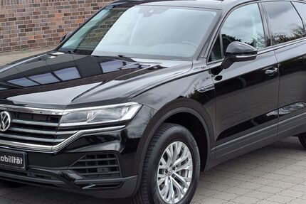 VW Touareg 189.366 km 23.990 &euro; BARSBÜTTEL 22885