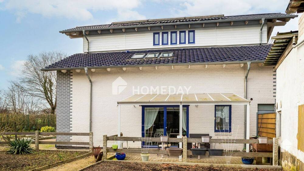 Einfamilienhaus Kisdorf - 8 Zimmer, 250 m&sup2;, 699.000&euro; | Angebot:25773206