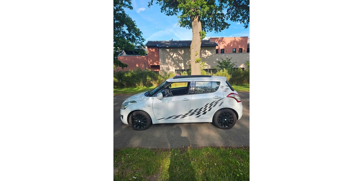 Suzuki Swift 136.413 km 6.099 &euro; Oststeinbek 22113