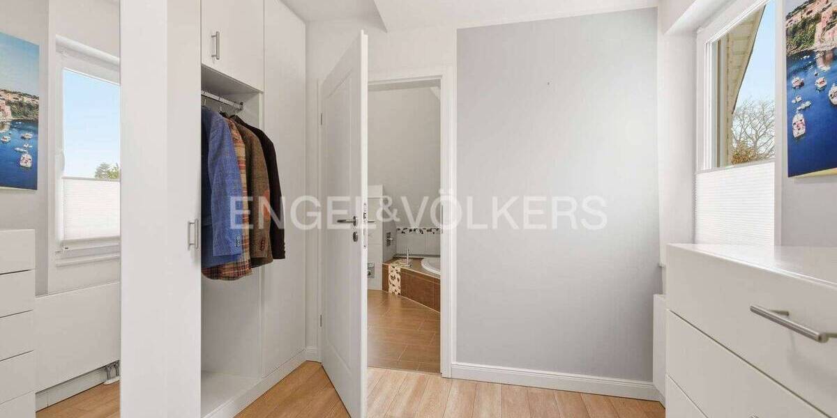 Einfamilienhaus Ahrensburg - 6 Zimmer, 200 m&sup2;, 1.149.000&euro; | Angebot:25930059