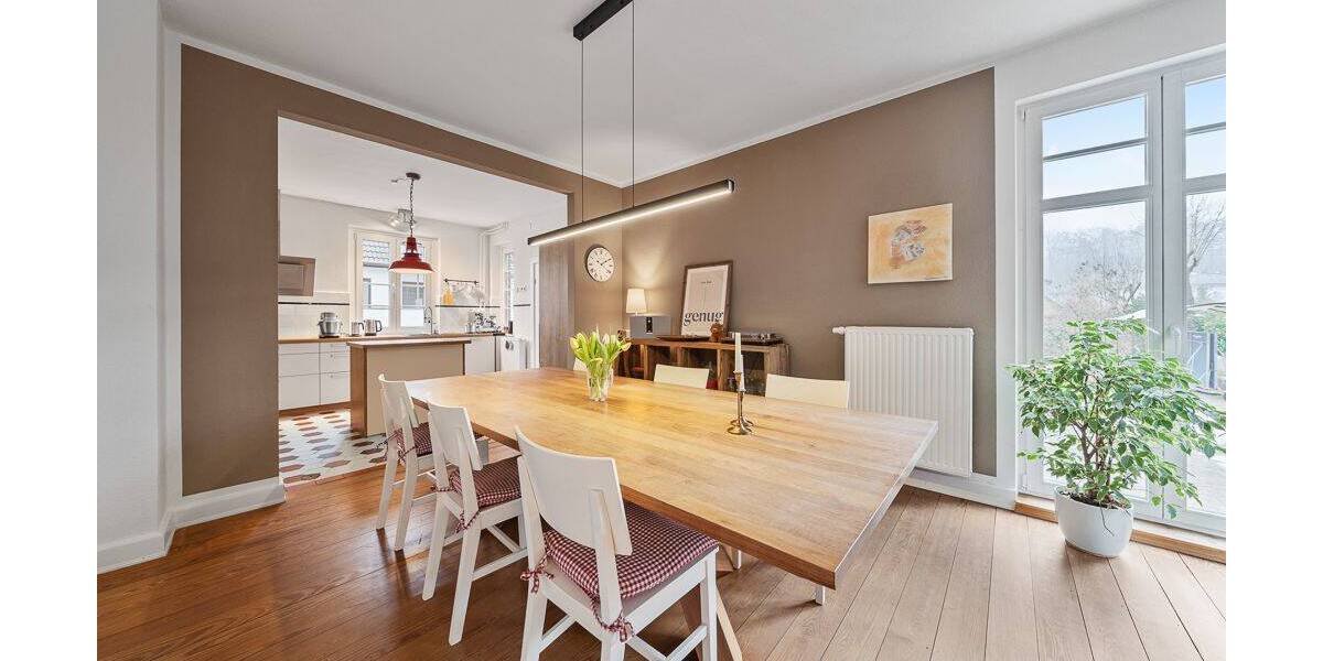 Einfamilienhaus Hamburg Sasel - 9 Zimmer, 216 m&sup2;, 1.250.000&euro; | Angebot:25959226