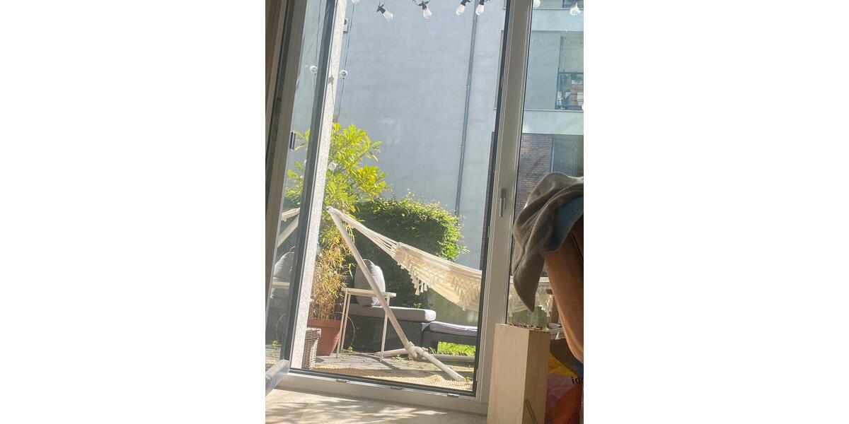 Erdgeschoßwohnung Hamburg Winterhude - 1 Zimmer, 35 m&sup2;, 1.200&euro; | Angebot:24954408