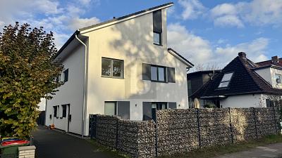 FAMILIENREFUGIUM MIT STUDIO, GARTEN & DESIGNKÜCHE - Haus Hamburg Schnelsen | Angebot:26725415