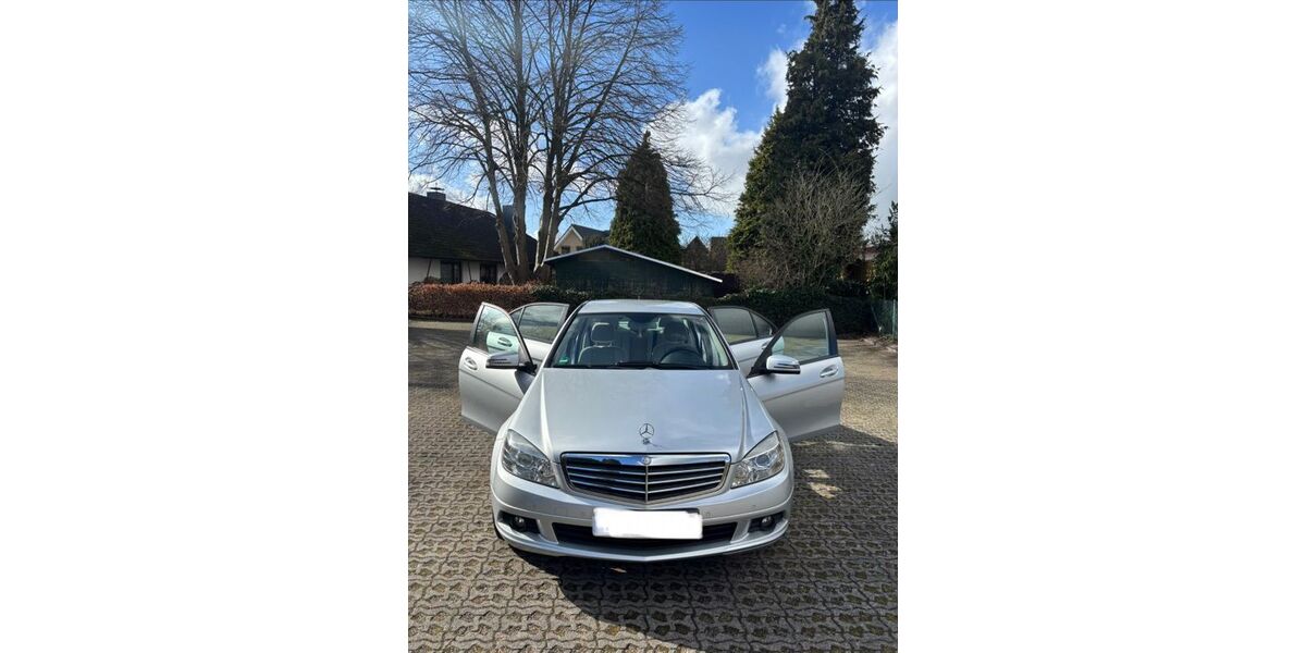 Mercedes-Benz 200 145.000 km 8.250 &euro; Elmshorn 25335