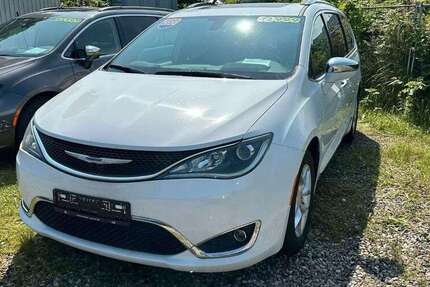 Chrysler Pacifica 104.000 km 33.999 &euro; Hamburg 22309