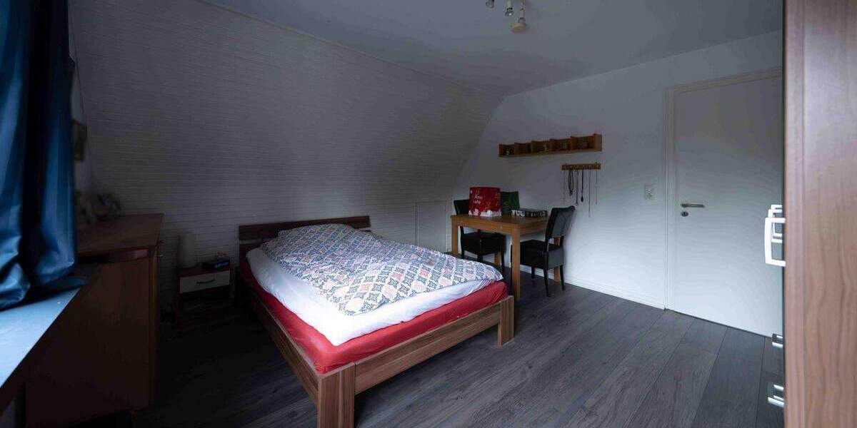 Einfamilienhaus Uetersen - 5 Zimmer, 150 m&sup2;, 349.000&euro; | Angebot:25697874