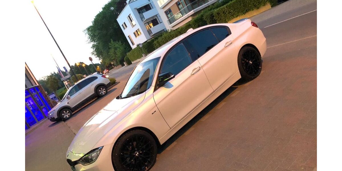 BMW 320 154.000 km 15.499 &euro; Hamburg 22523